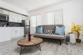 Sunny 1 Bedroom in the Heart of Venice Beach - #3